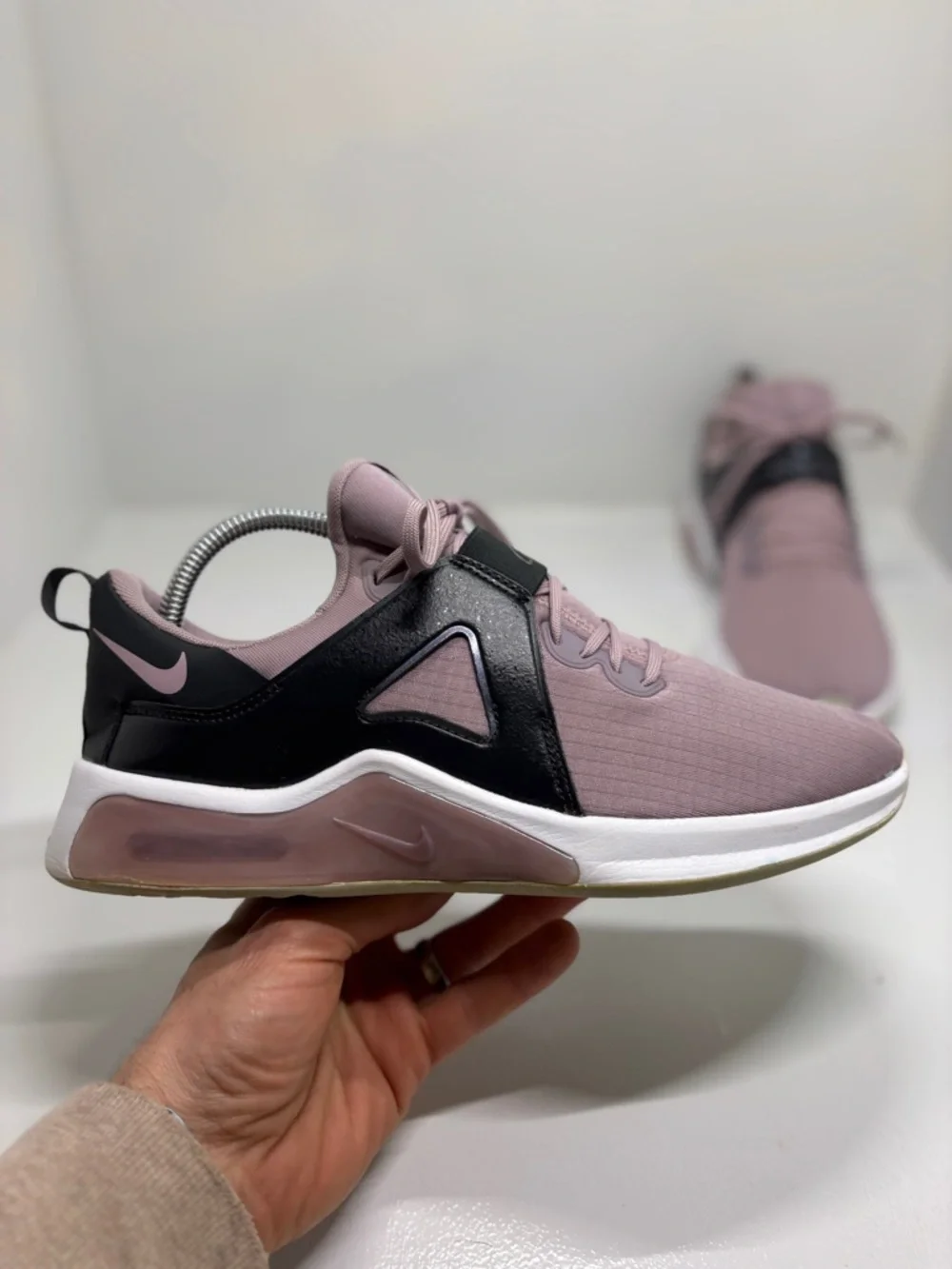Nike Air Bella TR 3 Pink Black Training Shoes Women’s Size 10